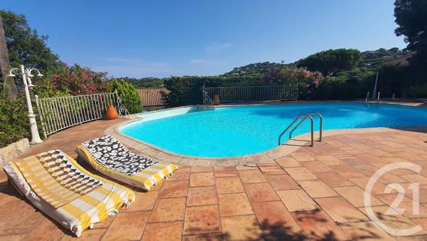 Maison à vendre  7 pièces - 171,88 m 2   STE MAXIME  - 83