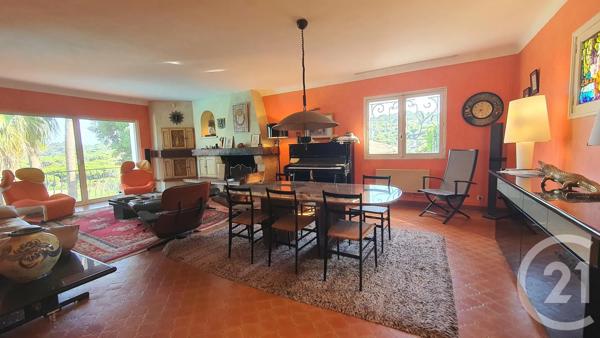 Maison à vendre  7 pièces - 171,88 m 2   STE MAXIME  - 83