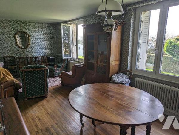 EXCLUSIVITÉ - LES HERBIERS - Idéalement située au coeur de la commune et à proximité immédiate ...