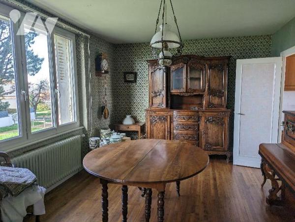 EXCLUSIVITÉ - LES HERBIERS - Idéalement située au coeur de la commune et à proximité immédiate ...