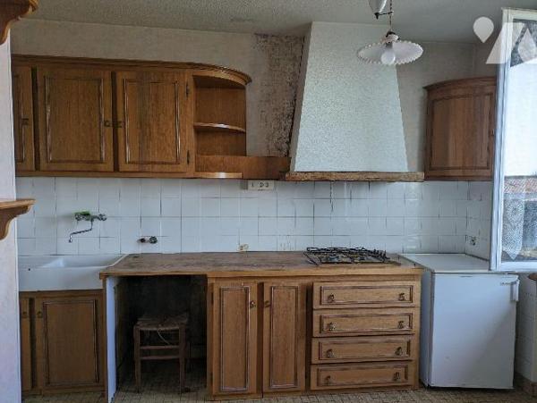 EXCLUSIVITÉ - LES HERBIERS - Idéalement située au coeur de la commune et à proximité immédiate ...