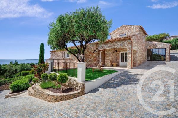 Maison à vendre  9 pièces - 200 m 2   LES ISSAMBRES  - 83