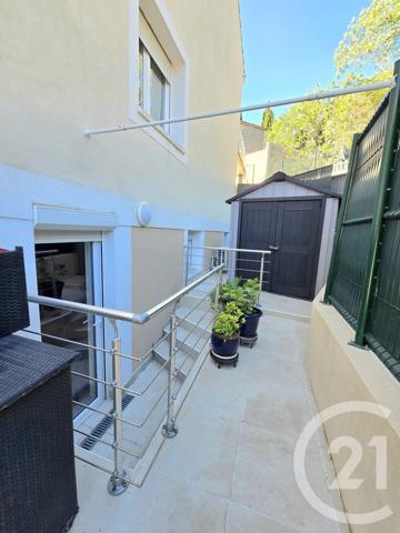 Appartement F5 à vendre  5 pièces - 130 m 2   ALLAUCH  - 13