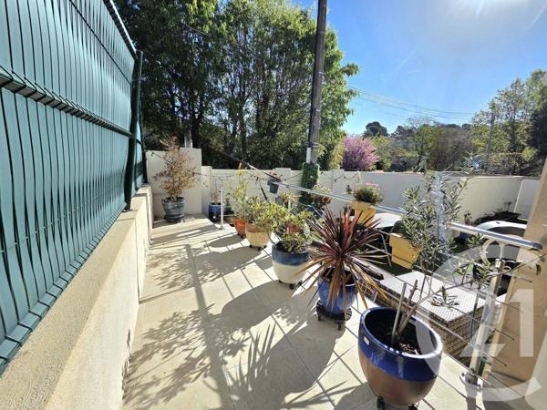 Appartement F5 à vendre  5 pièces - 130 m 2   ALLAUCH  - 13
