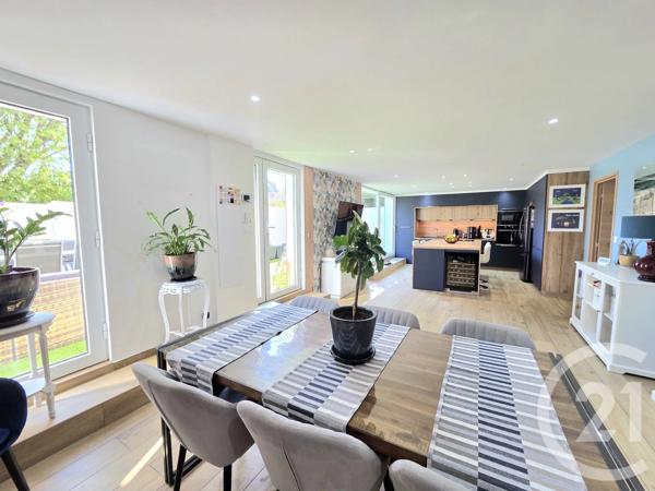 Appartement F5 à vendre  5 pièces - 130 m 2   ALLAUCH  - 13