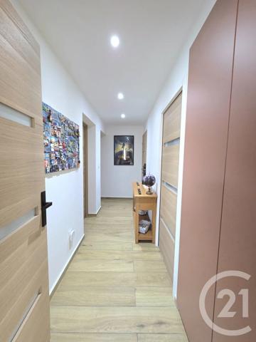Appartement F5 à vendre  5 pièces - 130 m 2   ALLAUCH  - 13