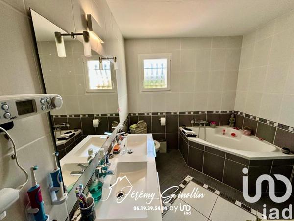 Maison à vendre 4 pièces 118 m² Cuxac-d'Aude