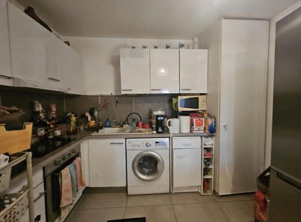 Appartement-57 m²-- Habitable de suite, terrasse.