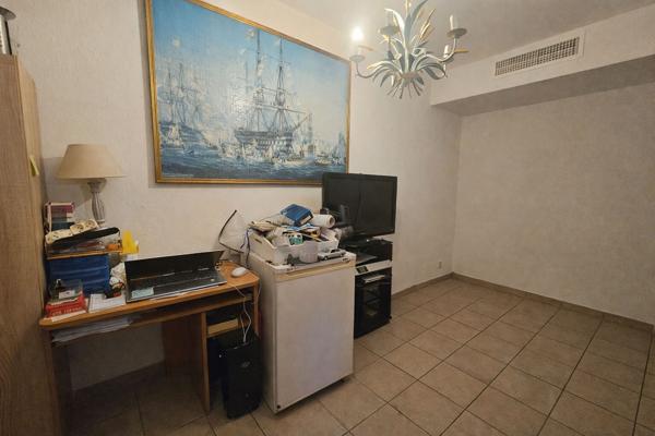 Appartement-57 m²-- Habitable de suite, terrasse.