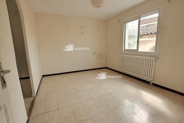 Caveirac (30820) Maison 130m2 + garage au coeur du village à rénover