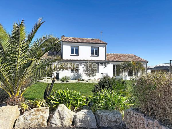 Maison familiale spacieuse à vendre à Saint-Gilles Croix de Vie, proche commodités et mer