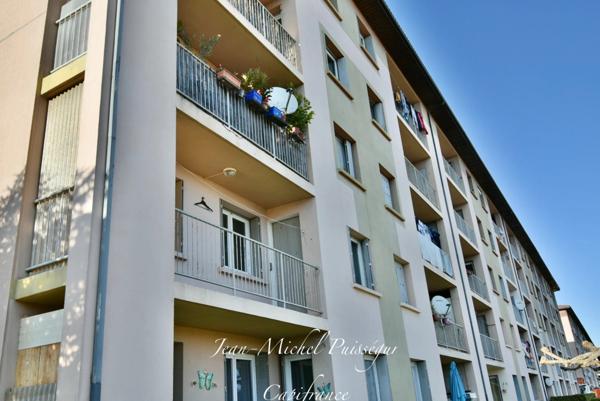 Dpt Haute Garonne (31), à vendre SAINT GAUDENS Appartement T4 avec Balcon et Cave