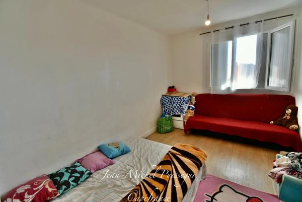 Dpt Haute Garonne (31), à vendre SAINT GAUDENS Appartement T4 avec Balcon et Cave