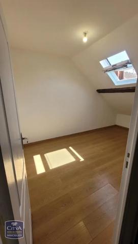 Appartement à louer 3 pièces 58.42m² Valenciennes (59300)