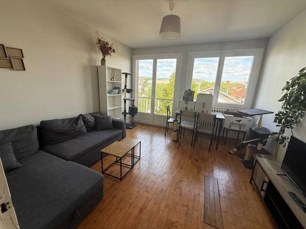 Clermont-Ferrand, Appartement de 57 m 2 de 620 € CC