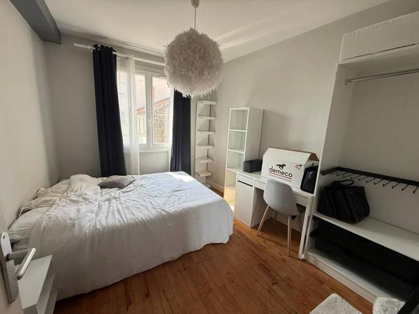 Clermont-Ferrand, Appartement de 57 m 2 de 620 € CC