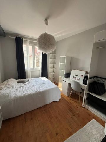 Clermont-Ferrand, Appartement de 57 m 2 de 620 € CC