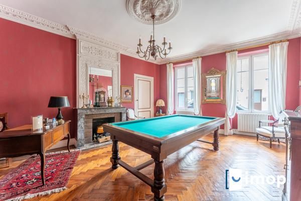 Somptueuse propriété en pierre datant de 1763, surface habitable de près de 400 m2 et jardin 1000m²