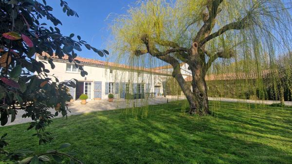 Maison - 6 pièces - 170 m²