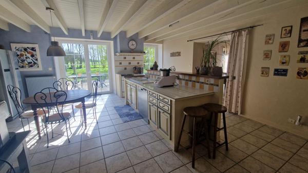 Maison - 6 pièces - 170 m²