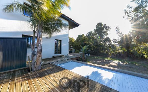 Maison à vendre    5 pièces •  Villelongue-de-la-Salanque