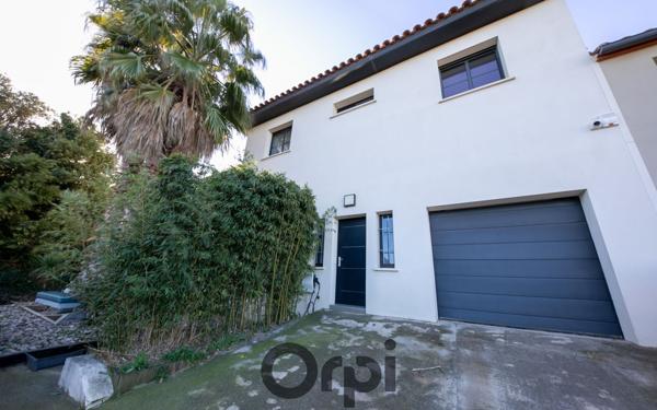 Maison à vendre    5 pièces •  Villelongue-de-la-Salanque