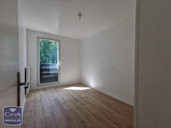 Appartement à vendre 3 pièces 59.24m² Saint-Pierre-du-Perray (91280)