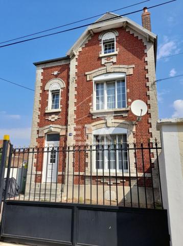 À TERGNIER , PRODUIT RARE ! PROCHE GARE, à qq minnutes de CHAUNY