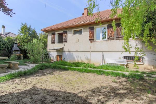 Maison 5 pièces  - Fort potentiel