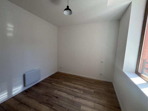 Appartement à louer 500 € CC Castelsarrasin 2 p 38 m² DPE C