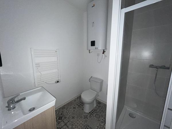 Appartement à louer 500 € CC Castelsarrasin 2 p 38 m² DPE C