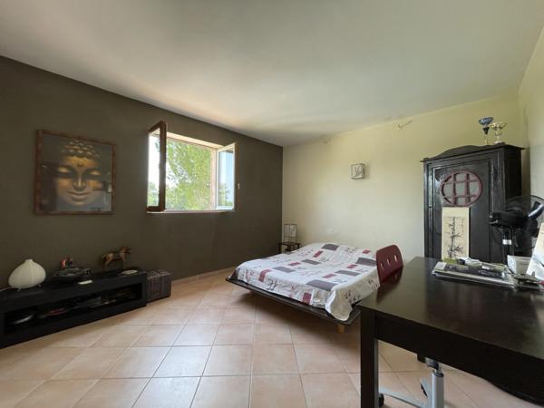 Maison à vendre 5 pièces proche de PUYRICARD (13)