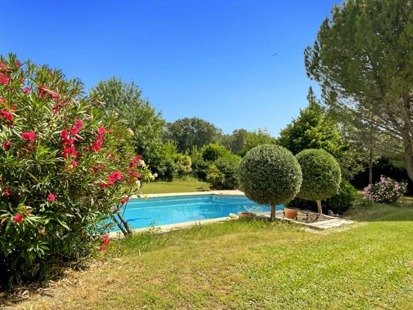 Maison à vendre 5 pièces proche de PUYRICARD (13)