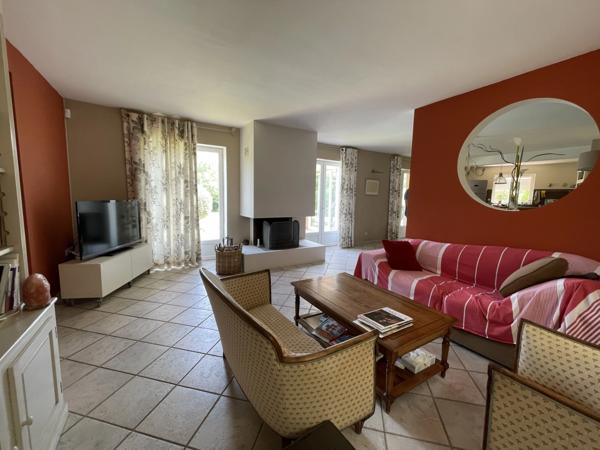 Maison à vendre 5 pièces proche de PUYRICARD (13)