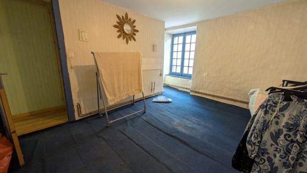 Bar-PMU et immeuble à fort potentiel - Usson du Poitou