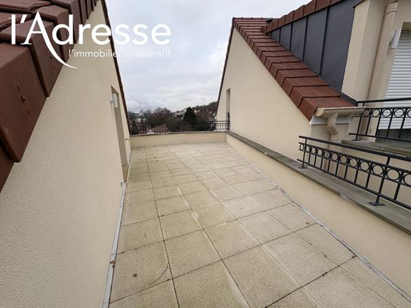 Appartement duplex Saint Pierre Du Perray 4 pièce(s) 99.5 m2