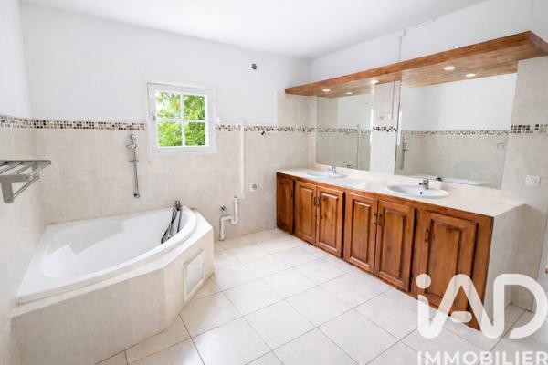 Maison à vendre 5 pièces 110 m² Le Tampon