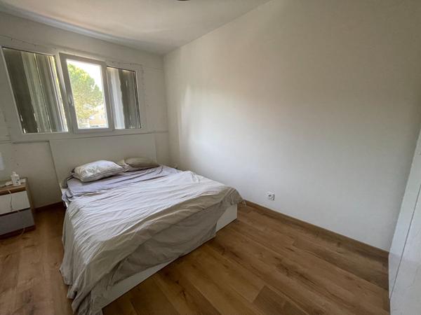 AIX EN PROVENCE - A LOUER -  MAGNIFIQUE T3 MEUBLE AVEC BALCON