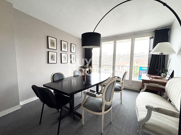 4 pièces avec balcon proche RER Laplace !