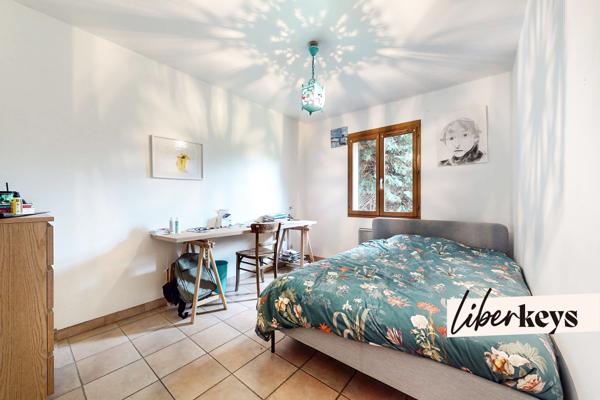 Maison T5 ~125m² avec garage ~25m² sur un terrain de +1200m²