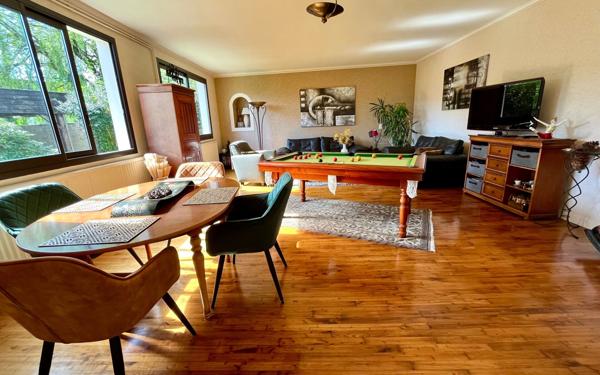 Maison à vendre    4 pièces • 197,67 m2 Maël-Carhaix