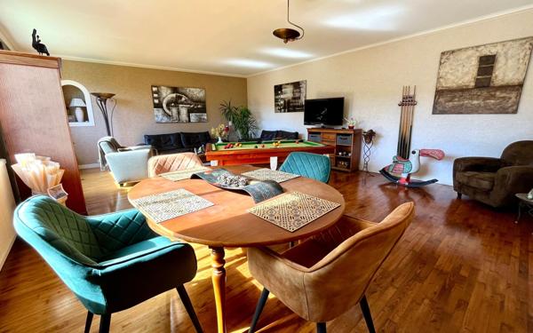 Maison à vendre    4 pièces • 197,67 m2 Maël-Carhaix