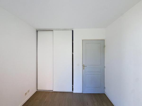 A vendre / Joli deux pièces avec terrasse