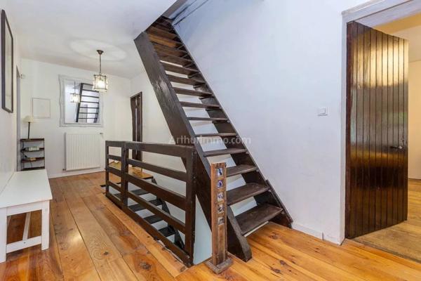 Vente Maison 15 pièces 460 m2 à Morestel