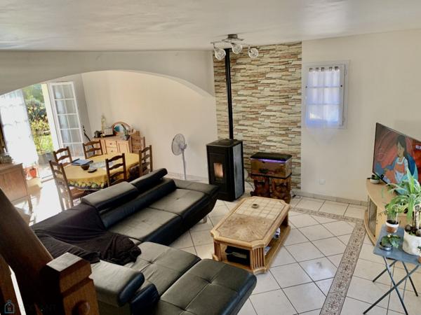 Maison de 127 m2 sur sous sol total