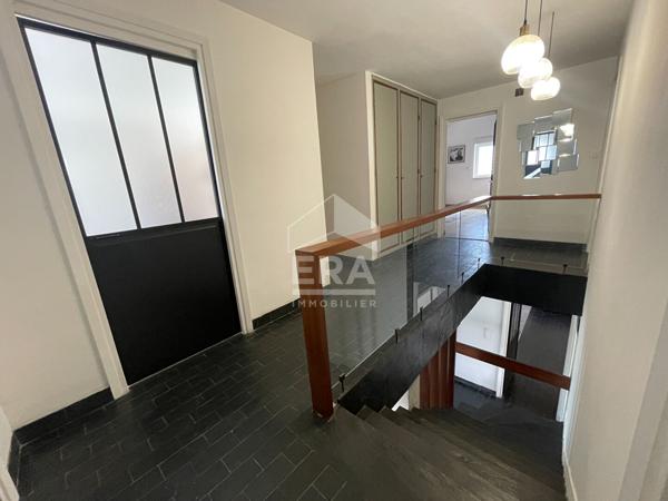 Maison d'architecte  en semi plain pied 5 chambres à Rosendael (59240)