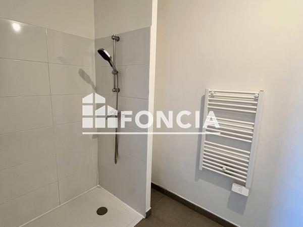Location Appartement 2 pièces 39 m² - 4 RUE PAUL SAUVIAN Sauvian 34410