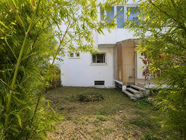BELLE APPARTEMENT - PLAGE ET CENTRE VILLE - JARDIN