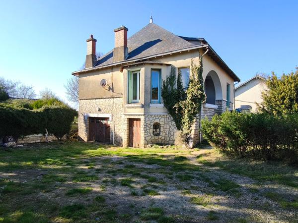 Maison à rénover sur la commune de Chaunay accès rapide N10 Angoulême Poitiers