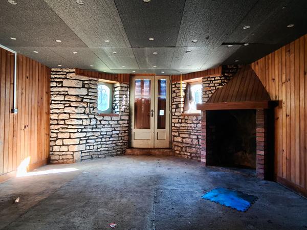 Maison à rénover sur la commune de Chaunay accès rapide N10 Angoulême Poitiers